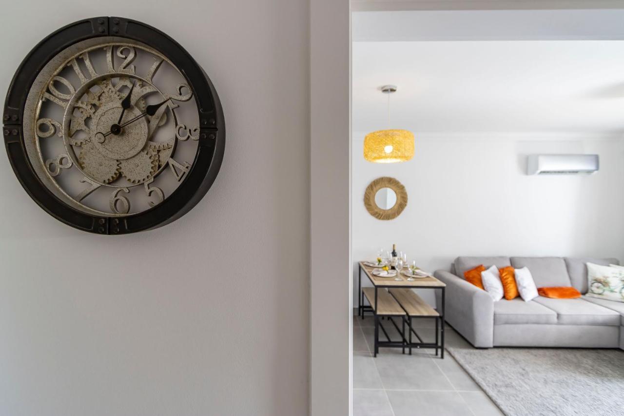 3 Minutes To The Beach, 2 Bedroom Amazing Apt With Balcony, Bbq Grill And Pool Sagres Exterior photo