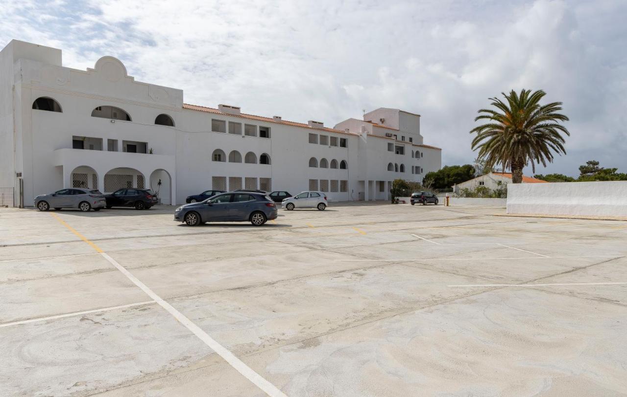 3 Minutes To The Beach, 2 Bedroom Amazing Apt With Balcony, Bbq Grill And Pool Sagres Exterior photo