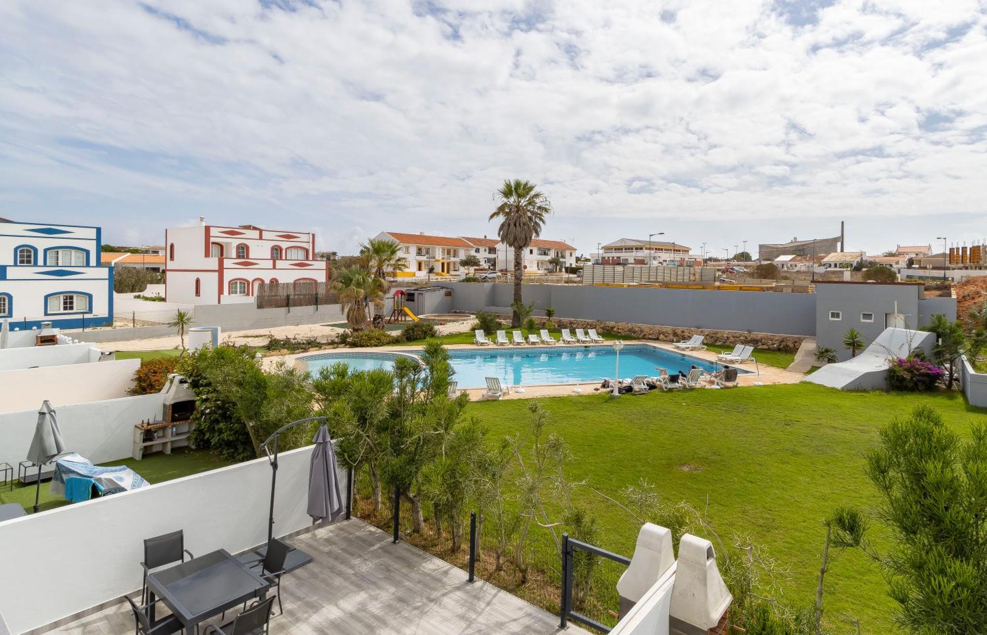 3 Minutes To The Beach, 2 Bedroom Amazing Apt With Balcony, Bbq Grill And Pool Sagres Exterior photo